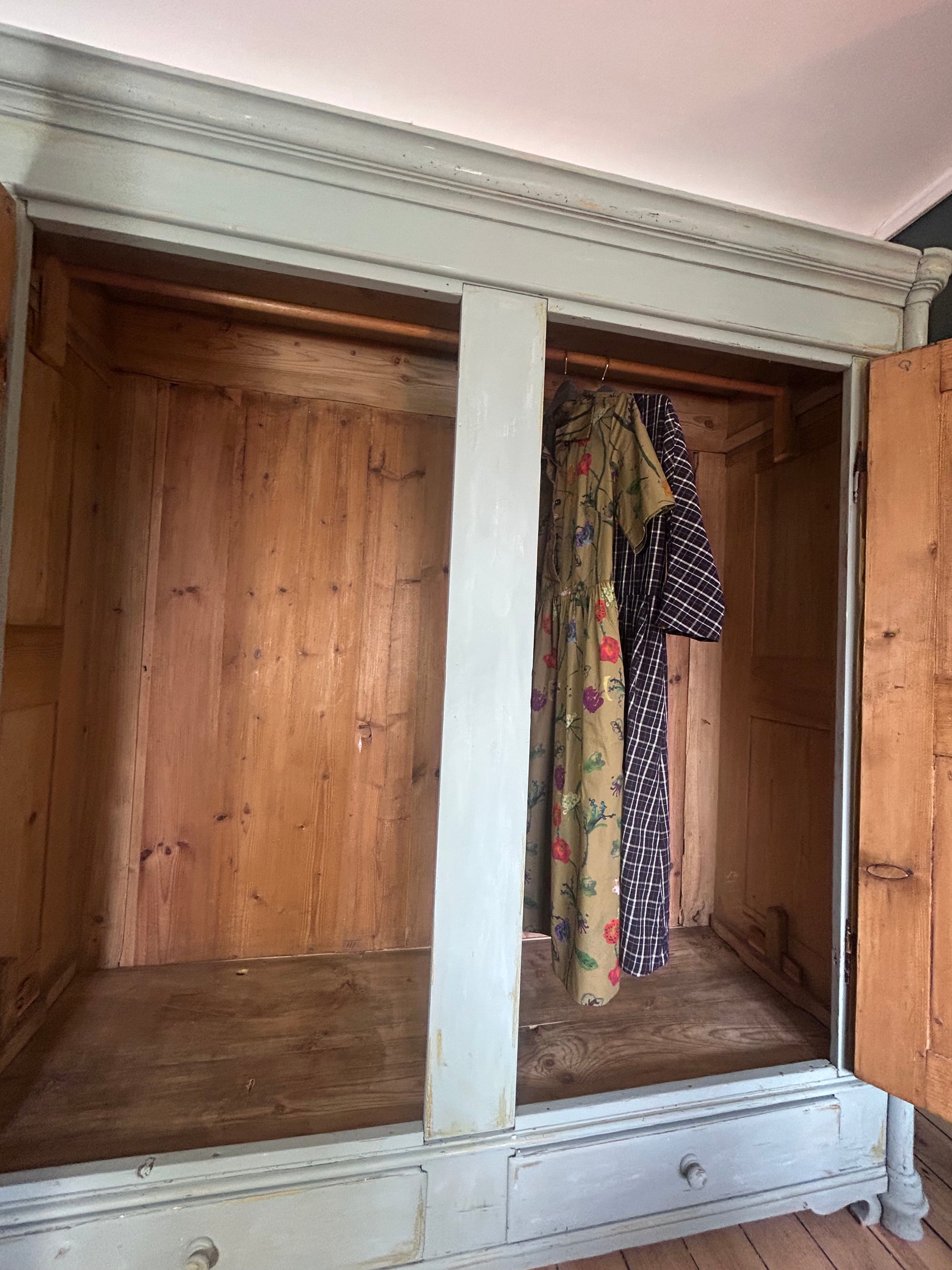 Large Vintage Painted Pine Double Wardrobe with Inlaid Chinoiserie