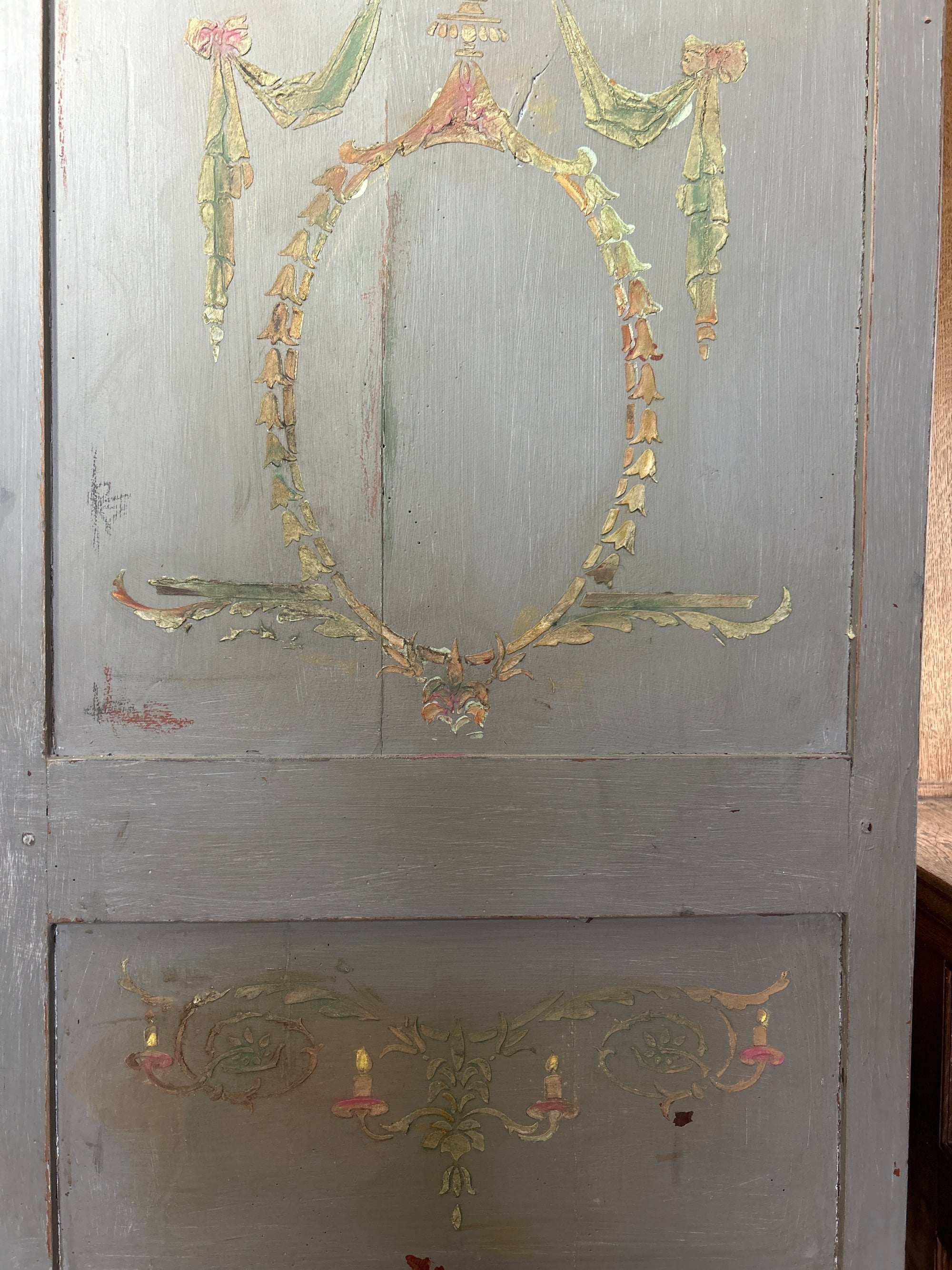 Vintage French Painted Linen Press/Wardrobe with Inlaid Chinoiserie