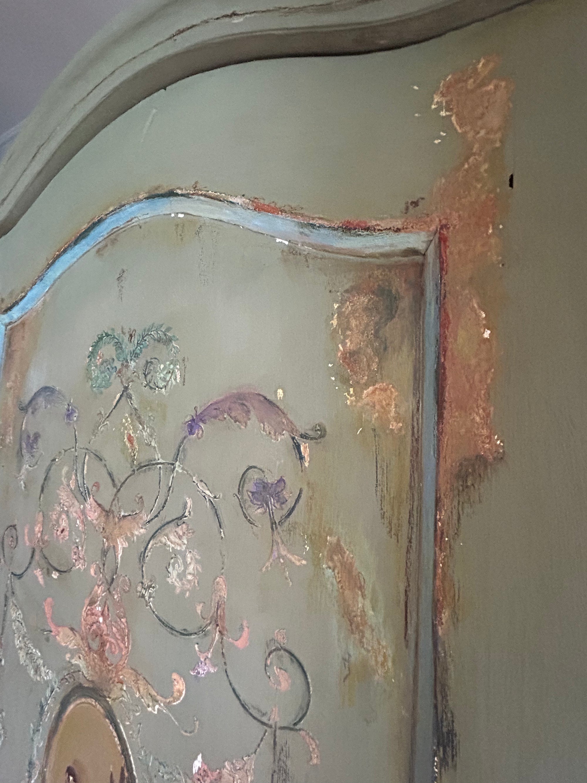 Vintage Painted Pine Wardrobe/Armoire with Inlaid swan Chinoiserie
