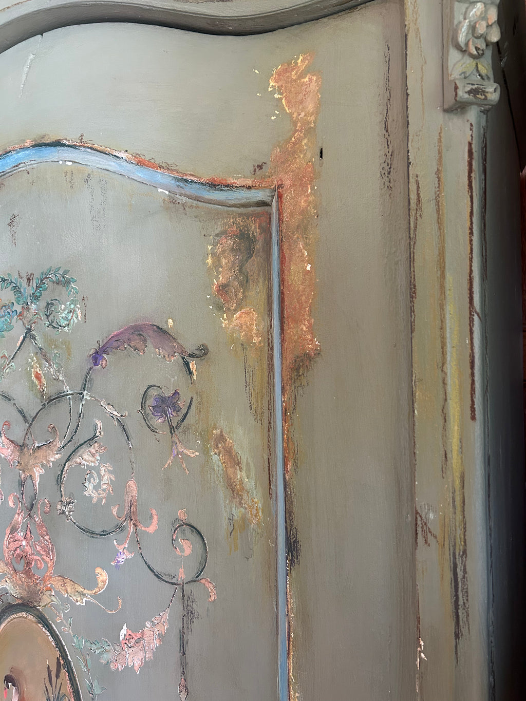 Vintage Painted Pine Wardrobe/Armoire with Inlaid swan Chinoiserie